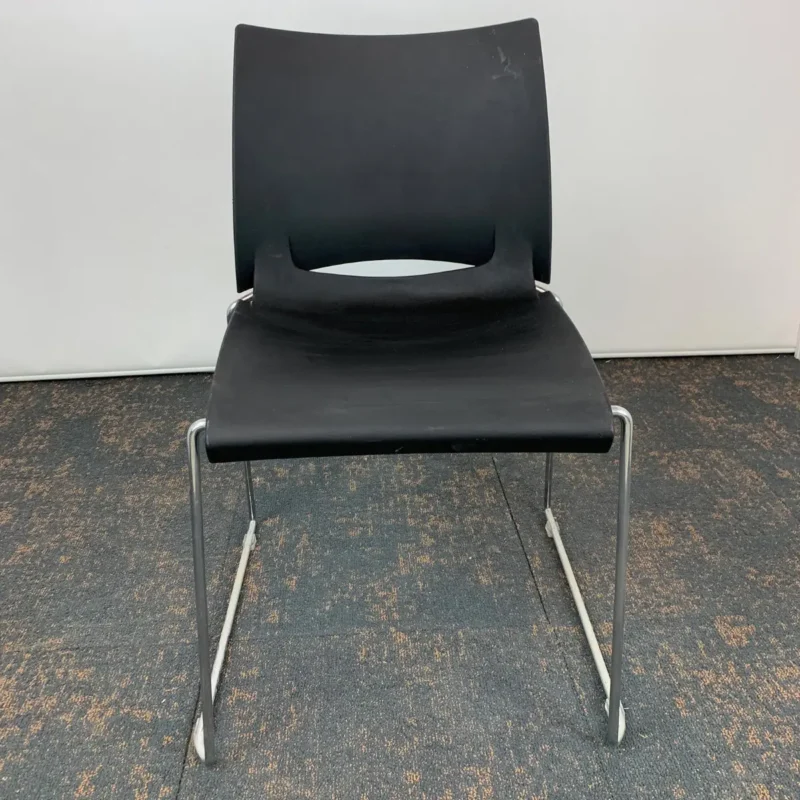 Black Plastic Mold Meeting Chair with Chrome Legs